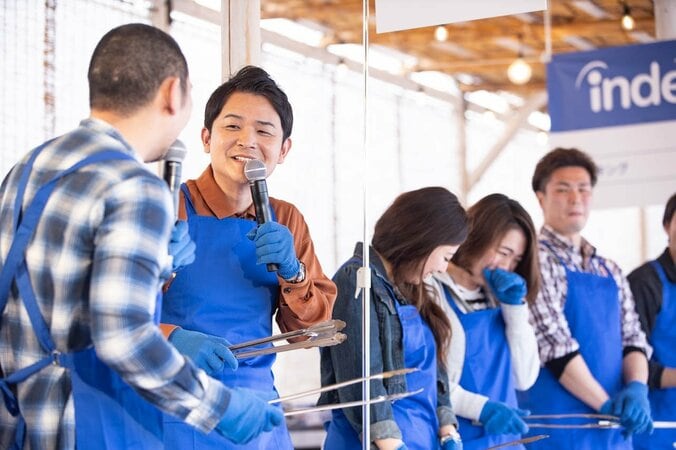 千鳥がギネス記録　“20メートル”巨大イカゲソ串を完成 17枚目