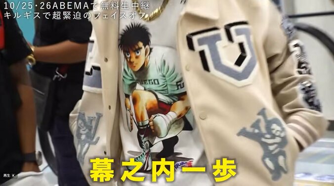 悪童・カシメロ、“カッコ良すぎる”Tシャツ姿