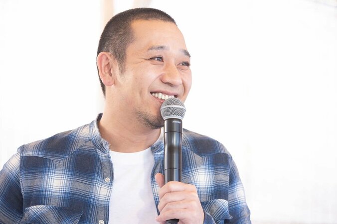 千鳥がギネス記録　“20メートル”巨大イカゲソ串を完成 8枚目