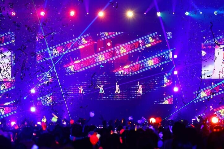 すとぷり、4年ぶりクリスマス公演 幕張メッセで有観客バーチャルライブ実施【公式ライブレポート】