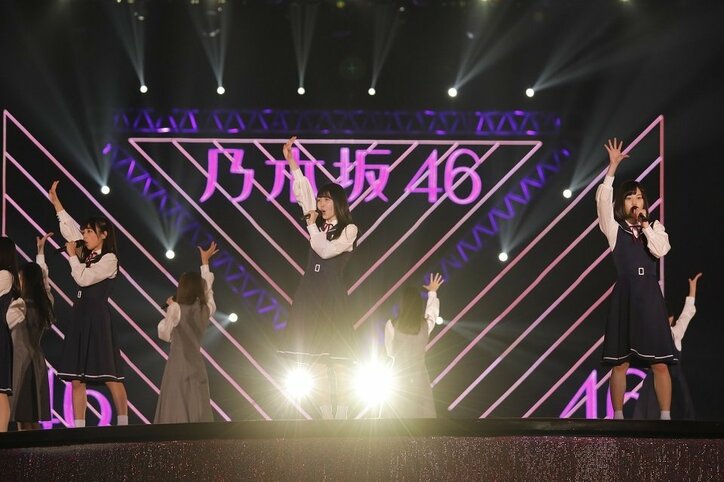 乃木坂46・齋藤飛鳥が舞台、西野七瀬が映画に主演のサプライズ発表