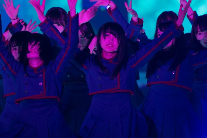 【画像集】欅坂46がガールズアワードに登場、平手・梨加・理佐・小林・土生はランウェイも