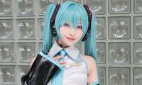 シルエットの美しさがお気に入り！初音ミクのコスプレ