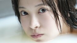 “グラビア界の至宝”鈴木聖、限界表現に挑戦 約6年あたためてきた1st写真集が11月28日発売