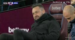 カメラに映ってしまったヤバすぎる瞬間「どうした？」「何があった…」 ブライトンのデ・ゼルビ監督がブチギレまくる衝撃シーン　解説も困惑、サポーターもドン引き