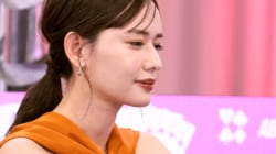 激強カードより横顔に目が行く…“プレミア顔面偏差値”ポーカー女子、勝利後の“美しすぎる一瞬”に反響
