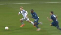 「いいケツ！」「海外で戦いに慣れてる」 堂安律、お尻を入れる技術の高さと強靭なフィジカル 解説・安田理大が絶賛