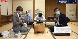 将棋界のレジェンド対決 羽生善治九段 対 佐藤康光九段 互角のまま夜戦に突入／将棋・順位戦A級
