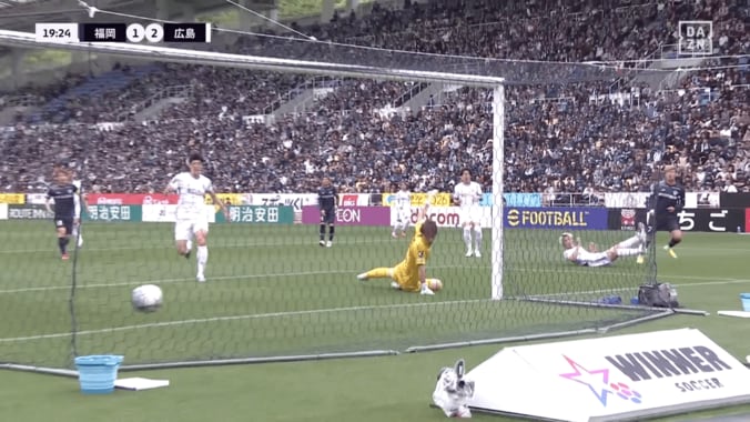 碓井にファーサイドを抜かれ失点