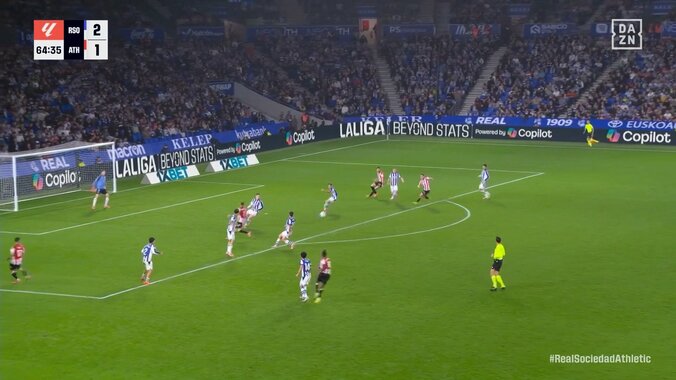 「キレてるな」久保建英、高速ドリブル＆ダブルタッチで相手を翻弄「ファウルでしか止められない」 3枚目