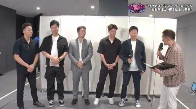 私服姿で登場したドラゴンズナイン