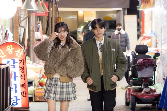 【写真・画像】“最強モテ女子”はるな（村谷はるな）、“1度振った”たくや（林田拓也）と運命の再会、感動のカップルに！お互いの意外な一面明かす「2人だけだとはるちゃんはデレデレするんです」　5枚目