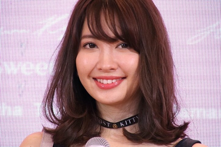 小嶋陽菜、“AKB48卒業当時”の写真に反響「永遠のアイドル」「ずっと女神」「本当に綺麗」