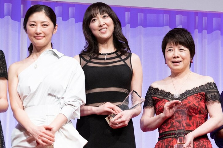 浜辺美波、バレンタインの予定を聞かれ「ウフフ。父と祖父にチョコをあげたいです」