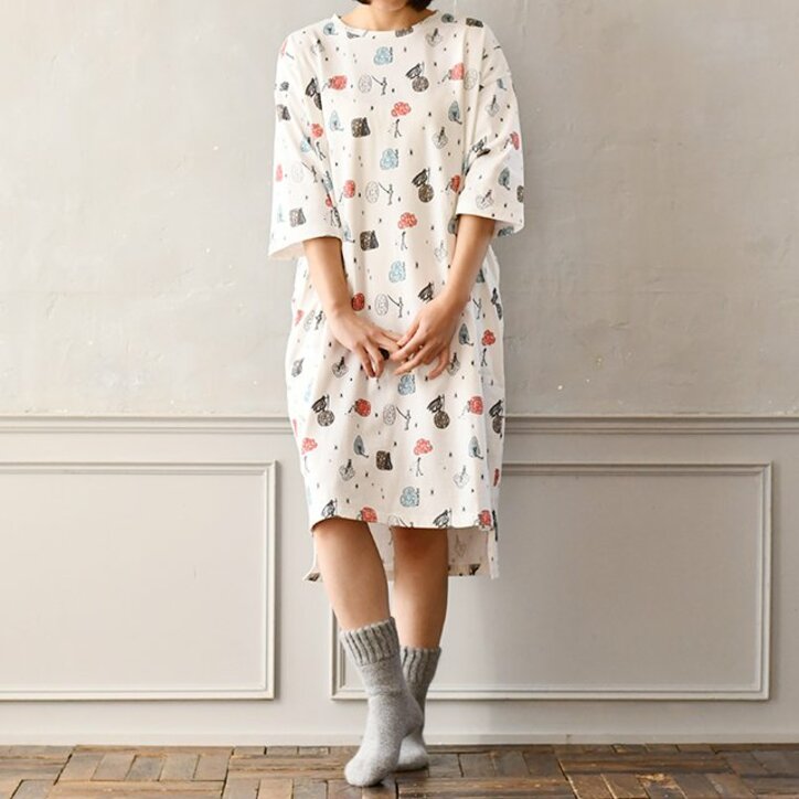 TVアニメ『宝石の国』イラストレーター鬼頭祈とのコラボグッズを発売 日本画の技法を活かした柄ワンピほか全5アイテムが登場