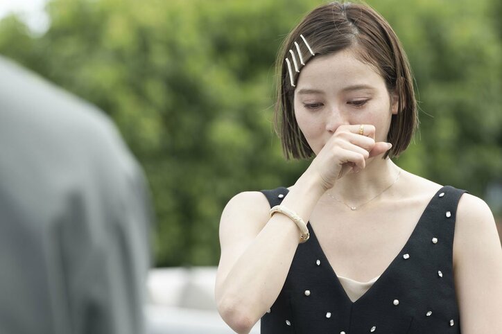 美人すぎるピラティス講師「キスをされて恋ではないと気づいた」3人から告白され涙の決断