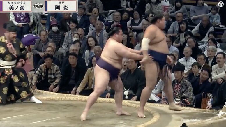 「退出させろ」「如何なものか」大相撲、観客の残念な行為にファン困惑 批判相次ぐ