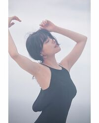 有村架純の黒ノースリーブ姿にファン興奮「美しすぎる」「色っぽい」「嘘みたいに綺麗…」