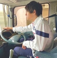 「彼氏感満載すぎ」佐野勇斗、『TOKYO MER』ERカーの“運転手ショット”を公開しファン悶絶