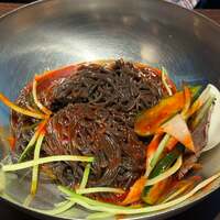 花田虎上『ビビン麺』