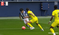 異次元！ 久保建英の“時を止めるドリブル”から縦突破クロスに騒然「ヤバすぎる」「タケだけレベチ」またも“アシスト未遂”の悲運