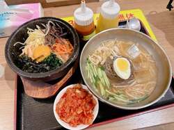 辻希美、子どもたちと外出した日の昼食「キムチマシマシで」