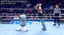 「リアル脳天くい打ちだｗ」レスラーに鉄製ゴミ箱“被せる”→パイプ椅子で頭部滅多打ち 「レフリーちょっと笑ってるw」ノールール戦で珍事