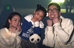 中町兄妹、大人気キッズインフルエンサーと3人で仲良く手繋ぎランウェイ闊歩「望蘭ちゃんが緊張しないように頑張ったよね？」