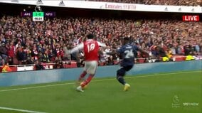 サイドをえぐってゴール前にピンポイント 冨安健洋のクロスに高評価続々「なんでもできるな」「クロスうまい」