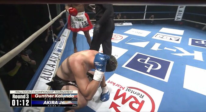 「何やってんだ！」「後味悪い」再三の反則で前代未聞のレッドカード 予期せぬ「反則負け」に批判殺到 5枚目