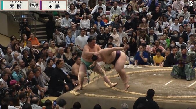 「最後ダメだろ」大関・琴櫻、土俵際の行動にファン困惑「足が出た後に…」藤井アナも指摘 一体、何が？ 3枚目