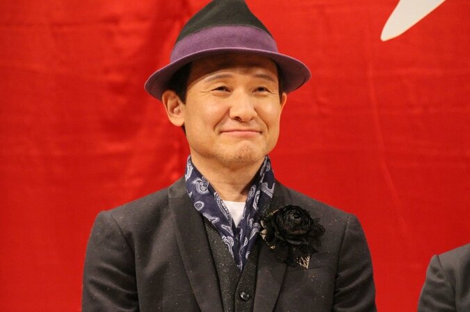 ドランク塚地、舞台挨拶で財布紛失を嘆く「青の長財布なんです」 7枚目