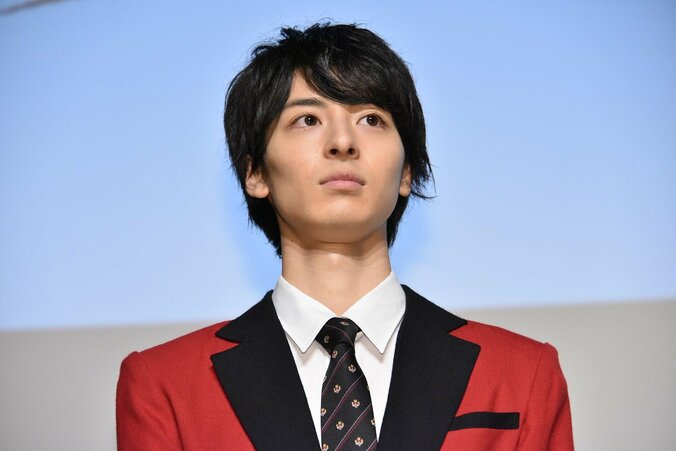 浜辺美波、『賭ケグルイ』続編制作決定をポロリ　森川葵にツッコまれ悶絶「言いたくて言いたくて」 5枚目