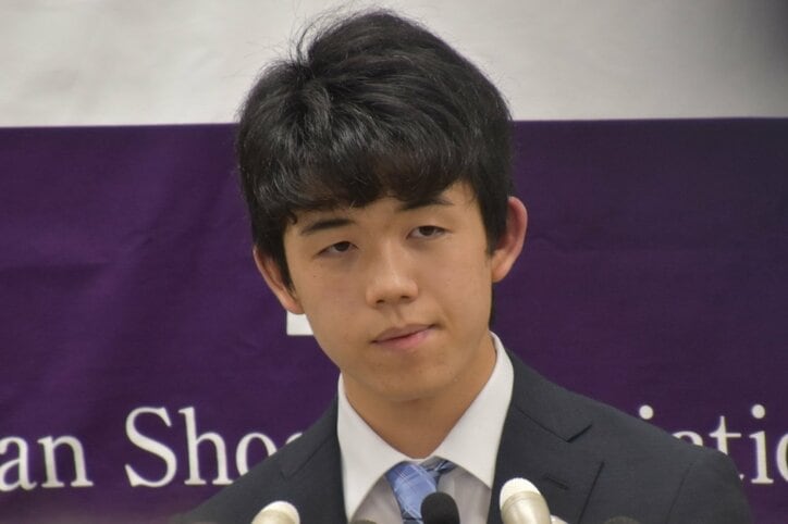 将棋・藤井聡太四段、新記録・29連勝に「今までと違った喜び」／一問一答