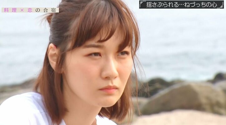 「一緒にサボろう」全員でBBQ準備中に意中の男を呼び出しイチャイチャする女に他女子メンバーが冷たい視線…