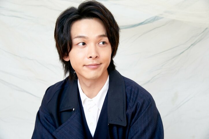 【画像】草なぎ剛＆中村倫也が“問題あり”の兄弟役で初タッグ 互いの印象は？『台風家族』インタビュー