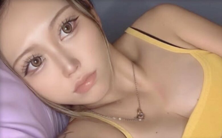 母の再婚に反発19歳で家出しキャバ嬢に…美人すぎるダンプカー運転手（26）、非行に走った過去を激白