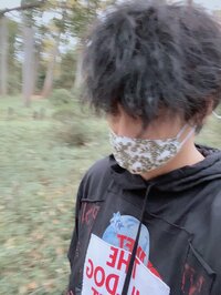 アレクサンダー『GUCCIのトレーナーさがしてきます‼️』