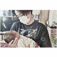 白濱亜嵐、優しい眼差しで姪っ子を抱く姿に「本当にステキ」「パパみたい」の声