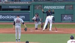 何が起きた？ 死球モロ直撃の“アクシデント”「ヤバいな」 世界最高投手もビックリ… ぶつられた打者の様子がおかしくなる