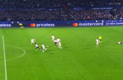 「This is 上田綺世」の絶品ゴール！“鮮やかラインブレイク”でバイエルン守備破壊「身体の使い方うますぎ」「体幹すご」