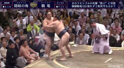 熊ケ谷親方、鶴竜の強さに「言うことナシ」　一気の寄り切りで勝ち越し決める