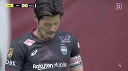 ウソだろ…元日本代表MF山口螢がまさかのオウンゴール　「これはいいところに通したな」ミスを誘った“超高精度クロス”の決定的瞬間