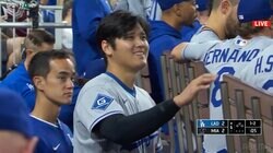 「えぐいの打ったな」特大ホームランの大谷翔平を見つめるベッツの表情が話題…目を丸くして“ドン引き”リアクションの瞬間