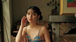 “超新星の美ボディ”松島かのん フレンチレトロにレオタードの水着、初々しい一面も 3月31日発売『旬撮GIRL Vol.23』初登場