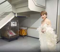  小柳ルミ子、約40年前のドレスを着用した姿を公開「素敵」「抜群のスタイル」の声 