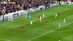 「なんじゃそりゃ！」「それ外すの辛い」韓国代表FWの“宇宙開発シュート”に辛辣な声…超決定機での仰天ミスに解説者は「あんたに強く打たなくても」