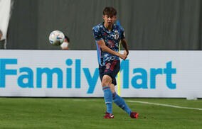 SBにCBと先発デビューでフル出場の伊藤洋輝、監督は評価も失点シーンを猛省「2度とリスクを負わないように」