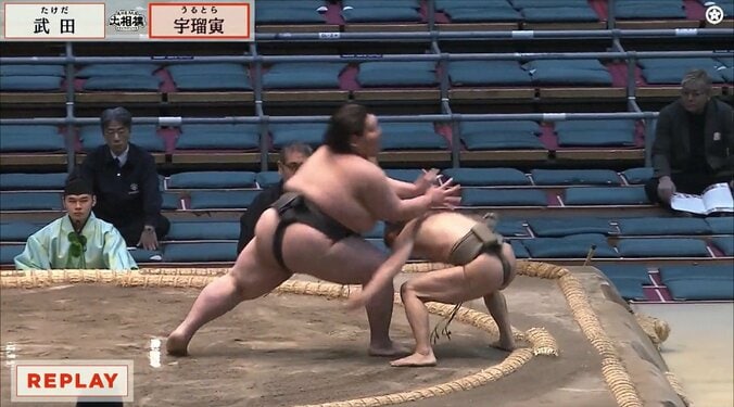 「やられたー」“珍手”で敗れた若手力士が満面の笑み 清々しい負けっぷりにファンほっこり「これは応援したくなる」 2枚目