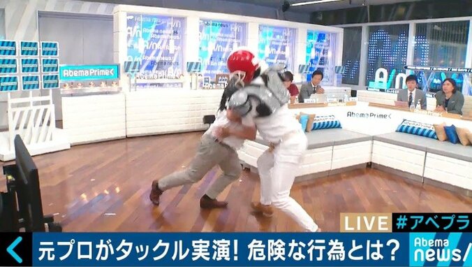 悪質タックルはどれほど悪質だったのか？元アメフト選手が実演解説「膝の関節を壊そうとした」 6枚目